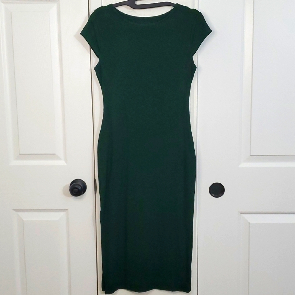 Green Boutique Dress NWOT (No brand)